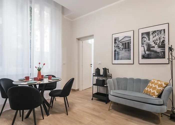 Daire C2 Class Apartment, 2 Da Letto Con Giardino In Zona Via Veneto Distante 15 Minuti A Piedi Da Fontana Di Trevi